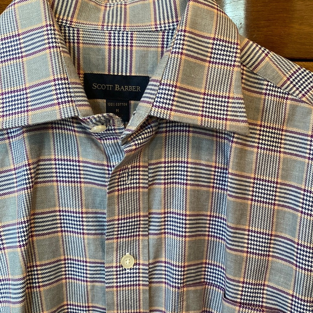 Scott Barber Men’s button down dress shirt. Size M. 100% cotton.